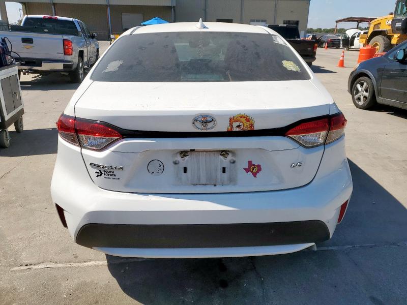 5YFEPMAE5NP305784 - 2022 TOYOTA COROLLA LE Biały zdjęcie 6