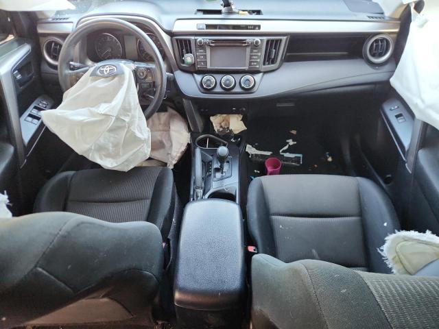 JTMZFREV4HJ705484 - 2017 TOYOTA RAV4 LE ნაცრისფერი ფოტო 8
