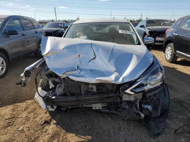 3N1AB7AP3KL607943 - 2019 NISSAN SENTRA S 银色 照片 5