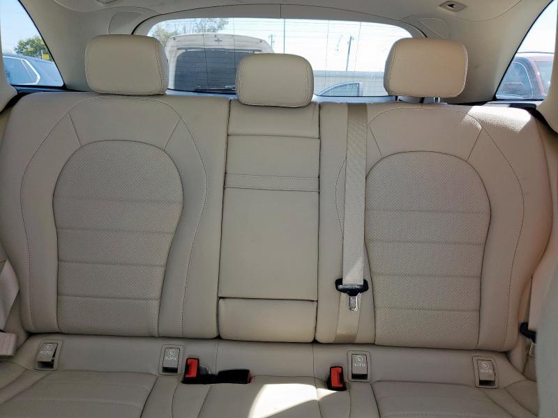 WDC0G4KB0KV161028 - 2019 MERCEDES-BENZ GLC 300 4MATIC WHITE photo 10