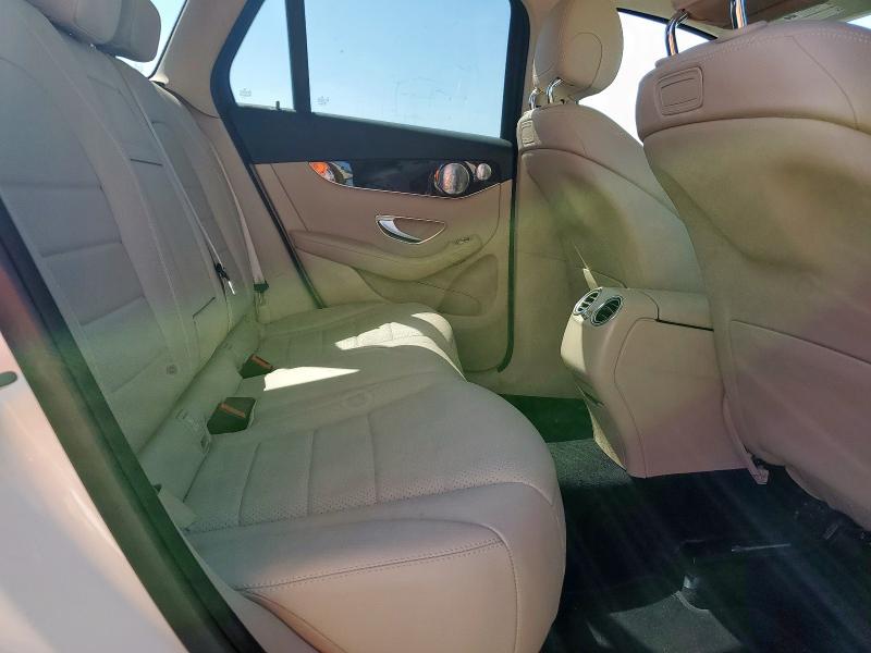 WDC0G4KB0KV161028 - 2019 MERCEDES-BENZ GLC 300 4MATIC WHITE photo 11