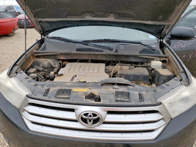 5TDZK3EH6BS035269 - 2011 TOYOTA HIGHLANDER BASE Черный фото 12