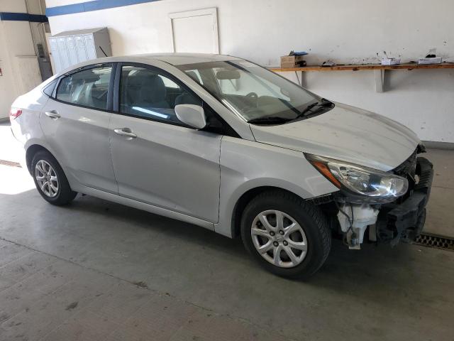 KMHCT4AE4DU497196 - 2013 HYUNDAI ACCENT GLS SILVER photo 4