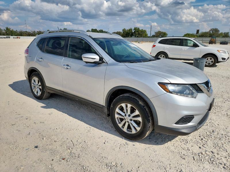 KNMAT2MT0GP703062 - 2016 NISSAN ROGUE S SILVER photo 4