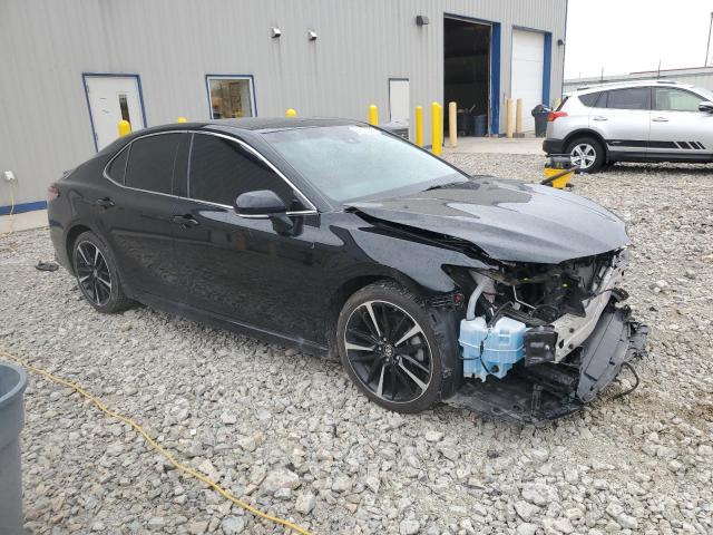4T1B61HK5JU128324 - 2018 TOYOTA CAMRY XSE 黑色 照片 4