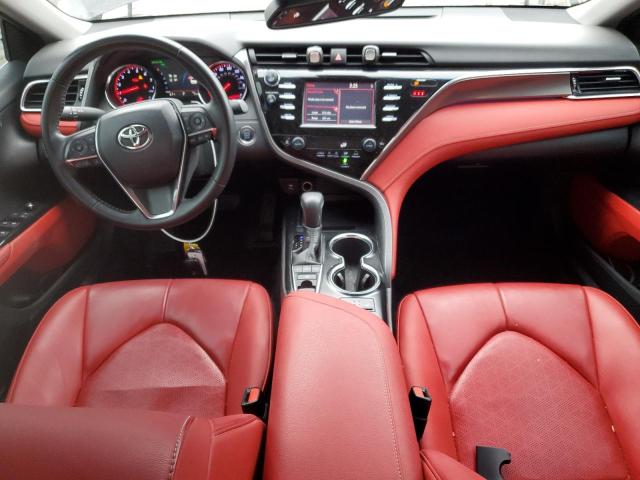 4T1B61HK5JU128324 - 2018 TOYOTA CAMRY XSE 黑色 照片 8