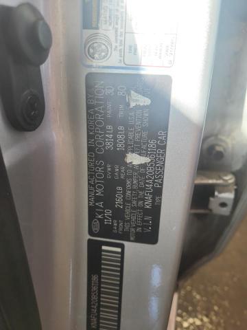 KNAFU4A20B5361186 - 2011 KIA FORTE EX SILVER photo 13