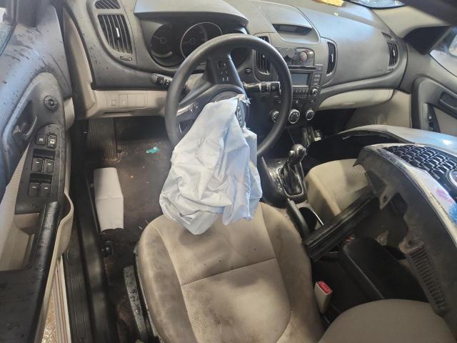 KNAFU4A20B5361186 - 2011 KIA FORTE EX SILVER photo 8