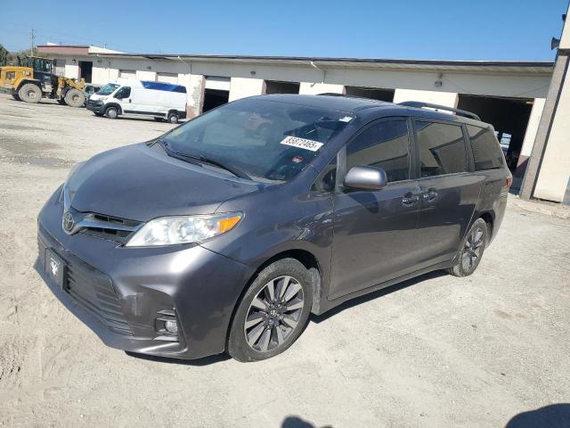 2018 TOYOTA SIENNA XLE, 