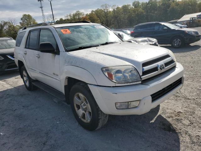 JTEBU14R558040476 - 2005 TOYOTA 4RUNNER SR5 WHITE photo 4