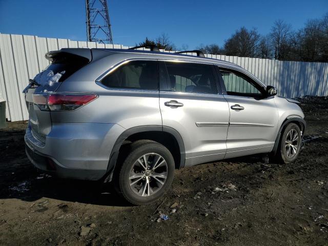 5TDJKRFH4GS313169 - 2016 TOYOTA HIGHLANDER XLE SILVER photo 3