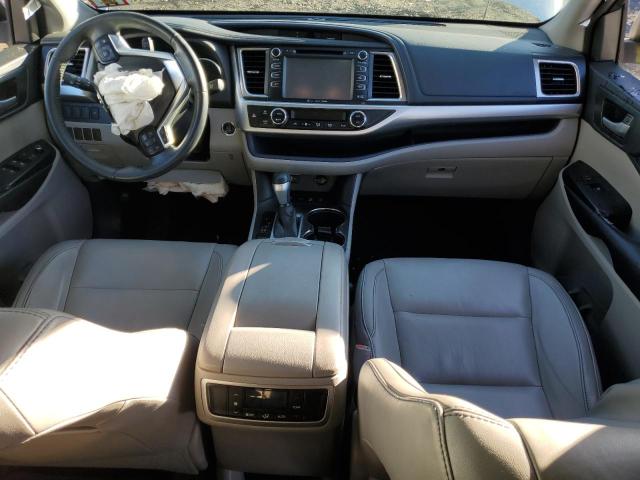 5TDJKRFH4GS313169 - 2016 TOYOTA HIGHLANDER XLE SILVER photo 8