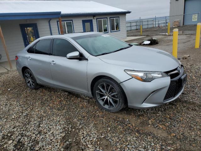 4T1BF1FK5FU097666 - 2015 TOYOTA CAMRY LE Күміс фото 4