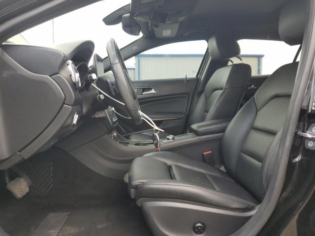 WDCTG4EB0KU003206 - 2019 MERCEDES-BENZ GLA 250 Schwarz Foto 7