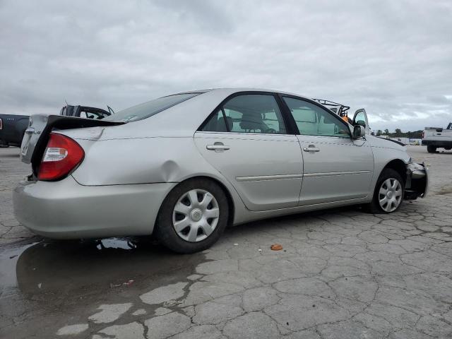 4T1BE32K84U881597 - 2004 TOYOTA CAMRY LE SILVER photo 3