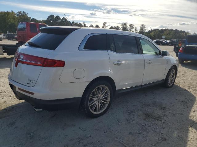2LMHJ5AT2DBL52796 - 2013 LINCOLN MKT WHITE photo 3
