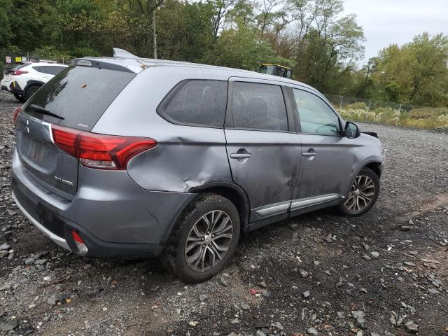 JA4AZ3A3XJJ001652 - 2018 MITSUBISHI OUTLANDER SE GRAY photo 3