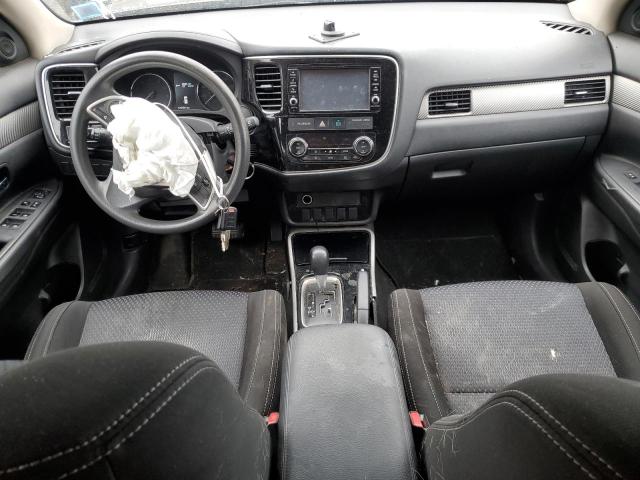 JA4AZ3A3XJJ001652 - 2018 MITSUBISHI OUTLANDER SE GRAY photo 8