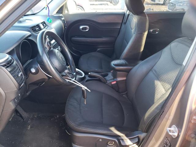 KNDJP3A52F7180061 - 2015 KIA SOUL + SILVER photo 7