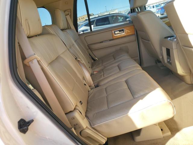 5LMFU28577LJ00432 - 2007 LINCOLN NAVIGATOR WHITE photo 11