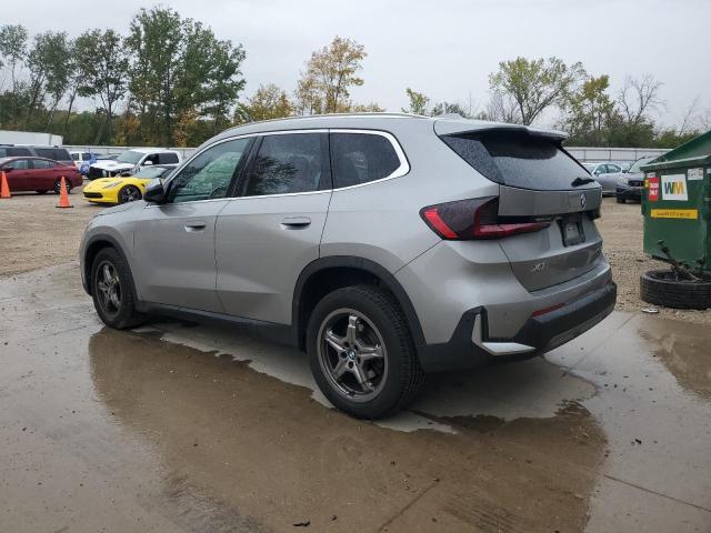 WBX73EF07P5W43889 - 2023 BMW X1 XDRIVE28I SILVER photo 2