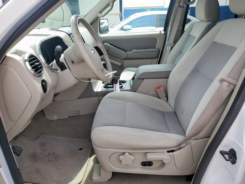 1FMEU73E17UB67556 - 2007 FORD EXPLORER XLT თეთრი ფოტო 7