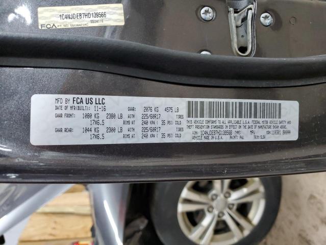 1C4NJDEB7HD139566 - 2017 JEEP COMPASS LATITUDE Grau Foto 13