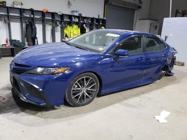 4T1T11BKXRU121442 - 2024 TOYOTA CAMRY SE NIGHT SHADE BLUE photo 1