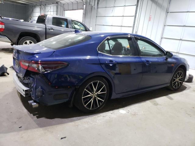 4T1T11BKXRU121442 - 2024 TOYOTA CAMRY SE NIGHT SHADE BLUE photo 3