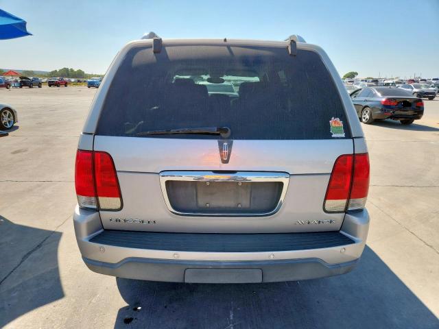 5LMEU68H94ZJ19716 - 2004 LINCOLN AVIATOR 银色 照片 6