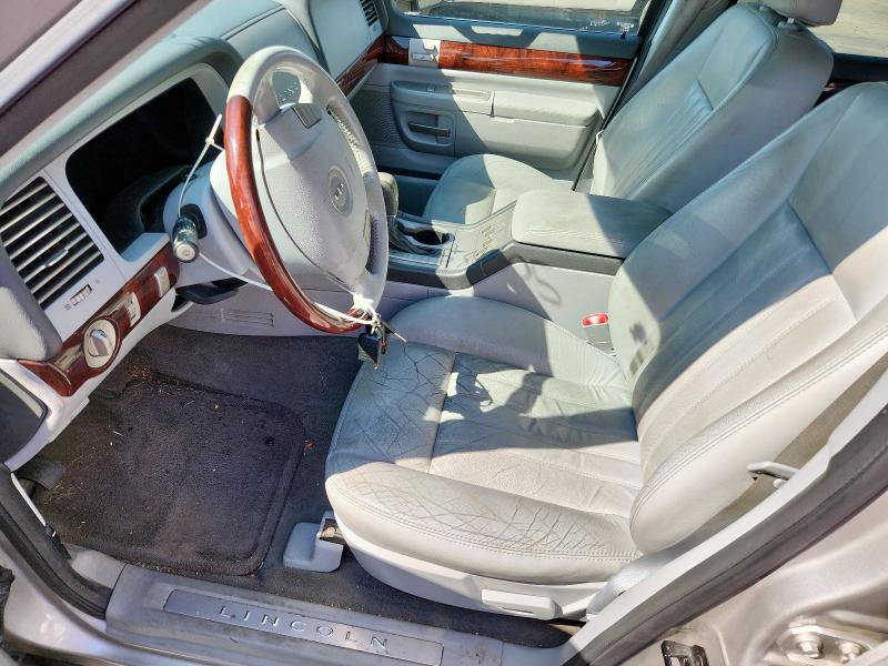 5LMEU68H94ZJ19716 - 2004 LINCOLN AVIATOR 银色 照片 7