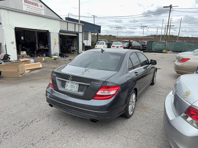 WDDGF81X09F223288 - 2009 MERCEDES-BENZ C 300 4MATIC GRAY photo 4
