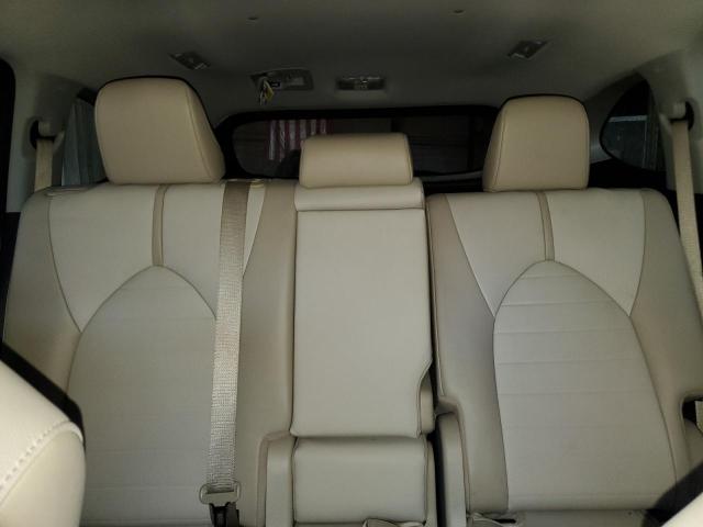 5TDGZRBH4MS110077 - 2021 TOYOTA HIGHLANDER XLE SILVER photo 10