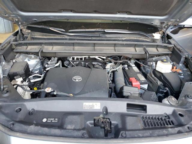 5TDGZRBH4MS110077 - 2021 TOYOTA HIGHLANDER XLE SILVER photo 12