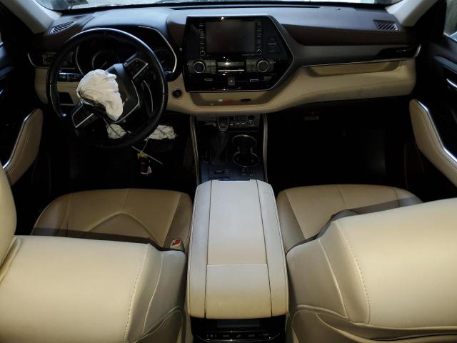 5TDGZRBH4MS110077 - 2021 TOYOTA HIGHLANDER XLE SILVER photo 8