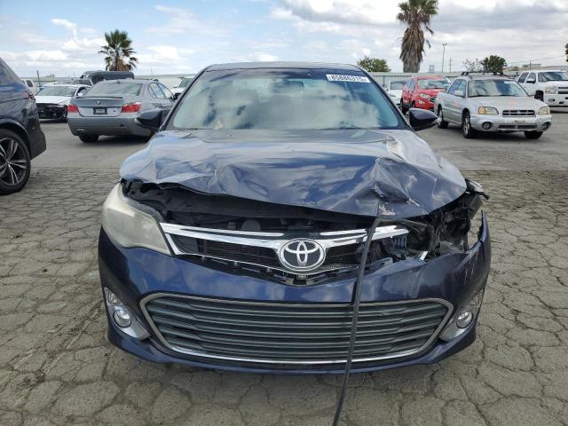4T1BK1EB5FU139864 - 2015 TOYOTA AVALON XLE Синий фото 5