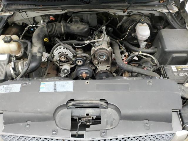 1GCEC14X95Z233615 - 2005 CHEVROLET SILVERADO C1500 WHITE photo 11