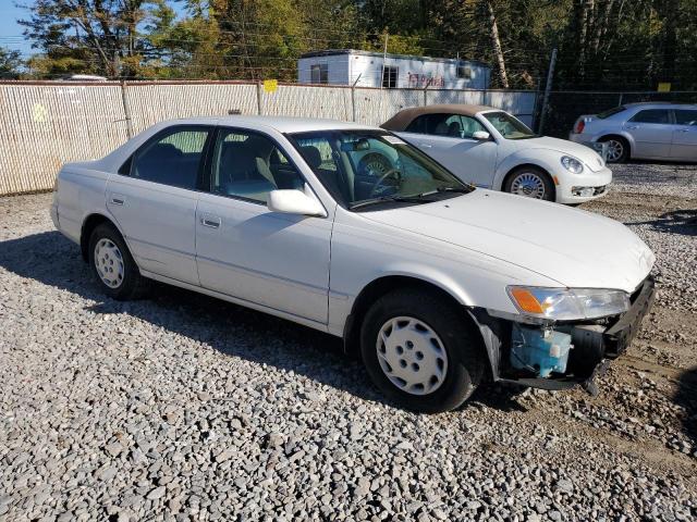 4T1BG22K7WU266143 - 1998 TOYOTA CAMRY CE Blanc photo 4