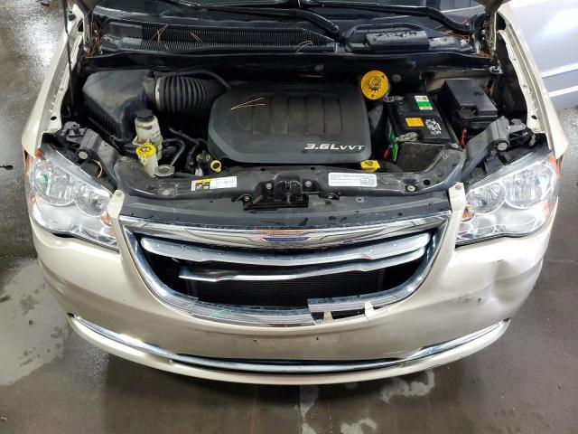 2C4RC1CGXFR609799 - 2015 CHRYSLER TOWN & COU TOURING L GOLD photo 12