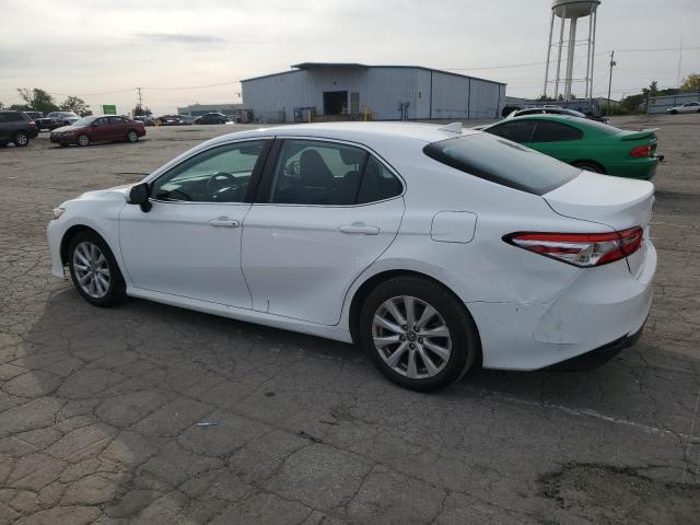 4T1C11AK8LU305724 - 2020 TOYOTA CAMRY LE თეთრი ფოტო 2