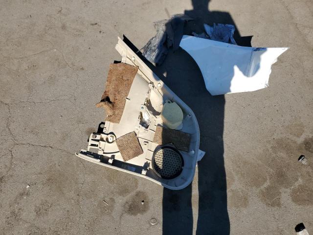 JH4CL96905C022387 - 2005 ACURA TSX WHITE photo 12