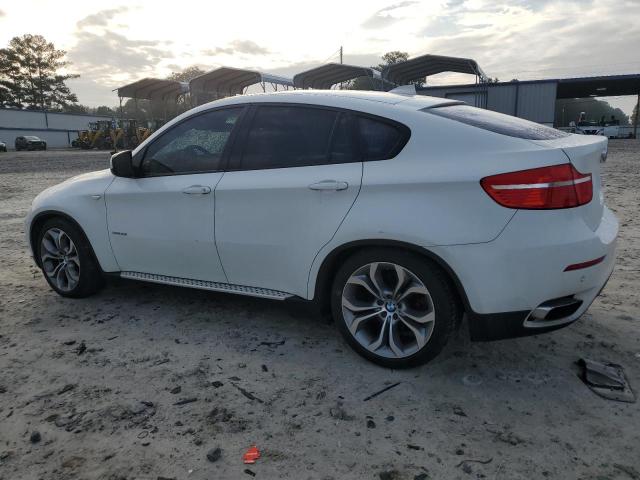 5UXFG8C55BLZ96617 - 2011 BMW X6 XDRIVE50I WHITE photo 2
