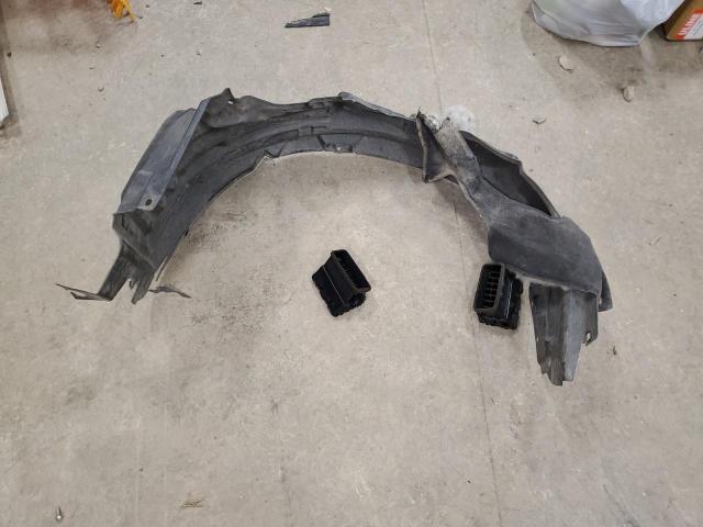 JA4AP4AU7BZ019131 - 2011 MITSUBISHI OUTLANDER SE WHITE photo 13