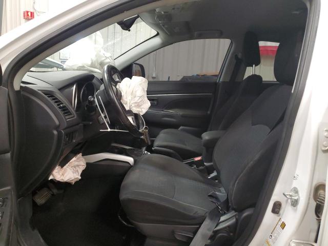 JA4AP4AU7BZ019131 - 2011 MITSUBISHI OUTLANDER SE WHITE photo 7