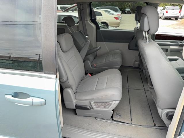 2A4RR5D10AR458166 - 2010 CHRYSLER TOWN & COU TOURING BLUE photo 6