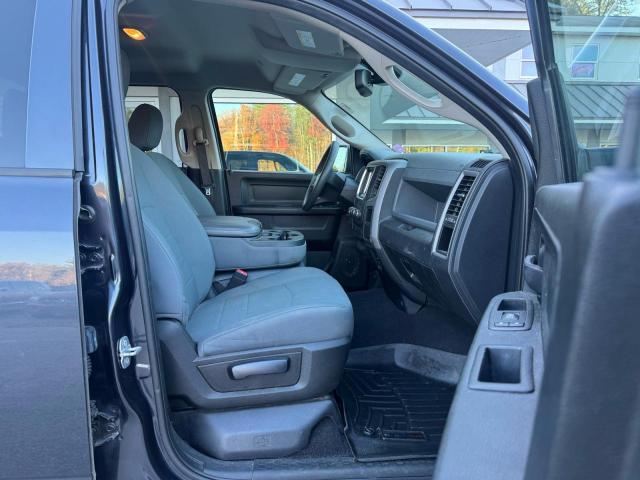 1C6RR7FG2JS190097 - 2018 RAM 1500 ST Gris foto 5