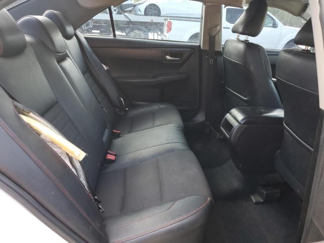 4T1BF1FKXHU450003 - 2017 TOYOTA CAMRY LE თეთრი ფოტო 10