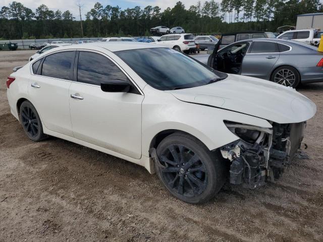 1N4AL3AP5HC179953 - 2017 NISSAN ALTIMA 2.5 Beyaz fotoğraf 4