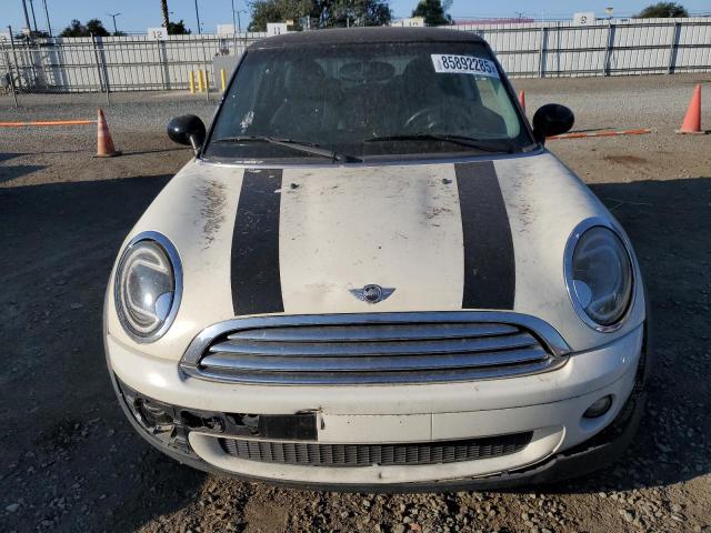 WMWMF335X9TW73914 - 2009 MINI COOPER Beyaz fotoğraf 5