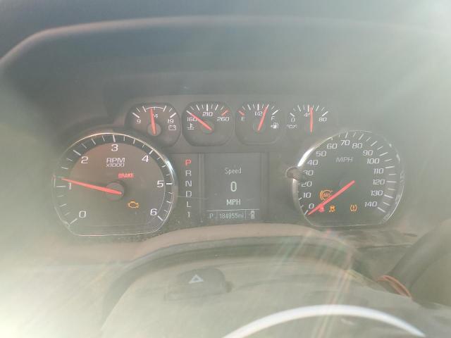 1GB1KUEG7JF209461 - 2018 CHEVROLET SILVERADO K2500 HEAVY DUTY WHITE photo 9